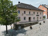 Interessantes Mehrfamilienhaus mit Gewerbeflächen zentral in Furth im Wald - Furth (Wald)