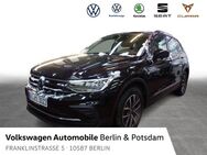 VW Tiguan, 1.5 TSI Life, Jahr 2023 - Berlin