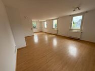 Neusanierte Maisonette Wohnung 160qm mit großem Balkon, Einbauküche und 2 Bäder - Wendelstein