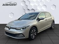 VW Golf, 1.5 l Mildhybrid MOVE eTSI, Jahr 2024 - Berlin