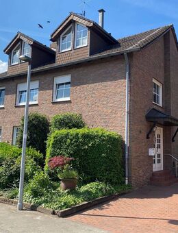 Gepflegtes Dreifamilienhaus mit Wintergarten und Garage in ruhiger Wohnlage! - Ahaus