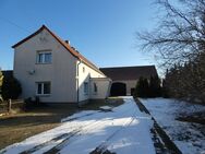 Wohnen und Entfalten: Großzügiges Haus mit Nebengelass auf einem weitläufigen Grundstück! - Falkenberg (Elster)