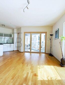 Exklusive Erdgeschosswohnung an der Donau - Modernes Wohnen mit Terrasse-Loggia - Neu Ulm