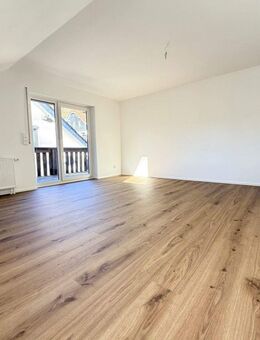 Moderne, sanierte 3 Zimmer Wohnung zum Erstbezug und provisionsfrei - Freudenberg (Nordrhein-Westfalen)