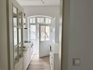 Lichtdurchflutete 3-Zimmer Altbauwohnung mit EBK & Balkon ins Grüne - saniert - Stuttgart