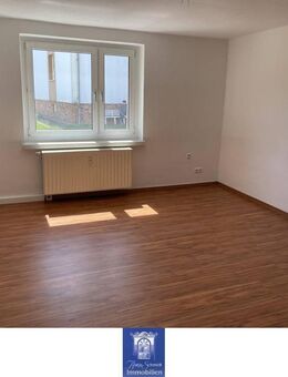 Idyllische und im Grünen gelegene Wohnung! Frisch und modern saniert! - Roßwein
