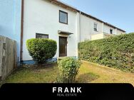 Sanierungsbedürftiges Reihenmittelhaus mit Garage und Garten in ruhiger Lage - Fürth