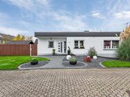 Charmanter und modernisierter Winkelbungalow in ruhiger Sackgassenlage von Niederkassel-Rheidt - Niederkassel