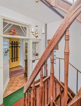 wunderschöne Altbauwohnung im Dachgeschoss mit Gartennutzung - ausbaubar zu Maisonette-Wohnung - Wuppertal