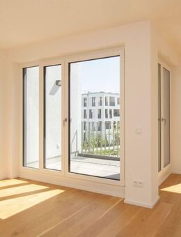 Lichtdurchflutete 3-Zimmer-Wohnung mit Loggia - München