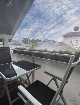 Tolle 2,5 Zimmer-Dachgeschosswohnung in Mering mit Balkon und zusätzlichem Hobbyraum - Mering