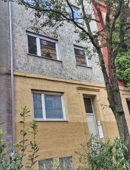 4-Fam.Hs. zentral, ruhig - S-Süd - LEER - 597-697 TSD € - Stuttgart