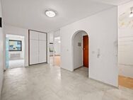 Renovierungsbedürftige 4-Zimmer-Wohnung mit Balkon in Milbertshofen - München