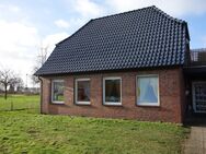 Einziehen und sich wohlfühlen - Ansprechendes Einfamilienhaus auf schönem Grundstück - Hohenwestedt