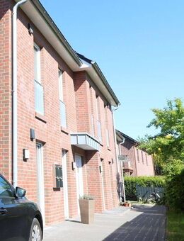Topmoderne , neuwertige 2 Zi.- Eigentumswohnung mit Pkw-Stellplatz in zentrumsnaher Stadtlage - Cloppenburg