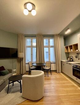 MÖBLIERTES Single Apartment am Helmholtzplatz! FURNISHED Single apartment at popular Helmholtzplatz! - Berlin