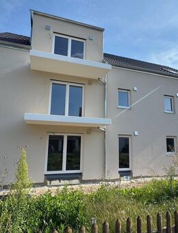 Modernes Wohnen: 3-Zimmer-Neubauwohnung mit Südbalkon in Berglern - Berglern