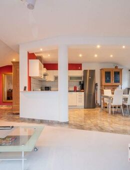 SCHMUCKSTÜCK - moderne Eigentumswohnung mit zwei Balkonen und Stellplatz in Zweibrücken! - Zweibrücken