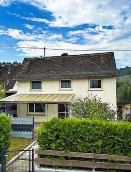 Kleines Einfamilienhaus mit Garten und Garage in Isselbach - Isselbach