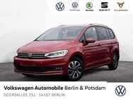 VW Touran, 2.0 TDI Active R, Jahr 2022 - Berlin