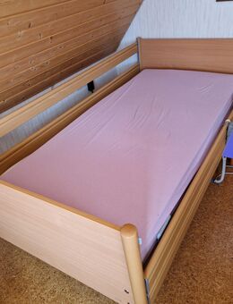 Pflegebett Belluno neuwertig - Dettenhausen
