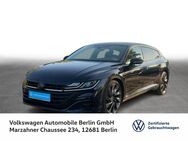 VW Arteon, Shooting Brake Black Paket R-Line, Jahr 2021 - Berlin