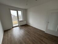 Einmal Neu bitte! Sanierte 2-Zimmer-Wohnung mit Balkon in ruhiger Lage! - Magdeburg