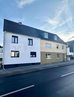 Modernisiertes 3-Parteienhaus! - Siegburg