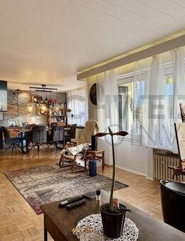 Freistehendes Wohnhaus mit 6,5 Zimmern, großzügiger Garten und Balkon in Winterbach! - Winterbach (Baden-Württemberg)