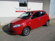 Lancia Ypsilon, Gold Gold, Jahr 2012 - Pöcking