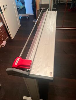 Manuelle Schneidemaschiene für Pläne zu verkaufen - Düsseldorf