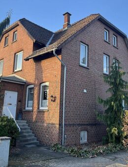 große Haushälfte mit separater Einliegerwohnung und tollem Garten - Bückeburg