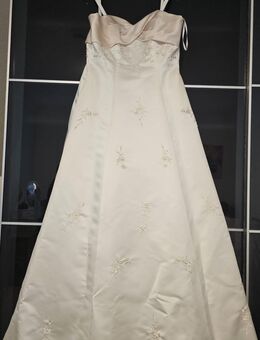 Hochzeitskleid- elegant & wunderschön wie eine Prinzessin - Erfurt