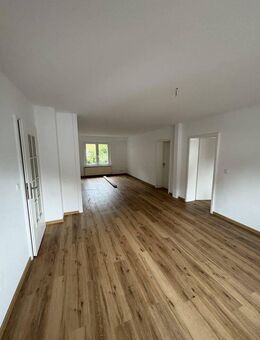 Erstbezug nach Renovierung: Zentrale 3-Zimmer-Wohnung ab 01.09. - Sittensen