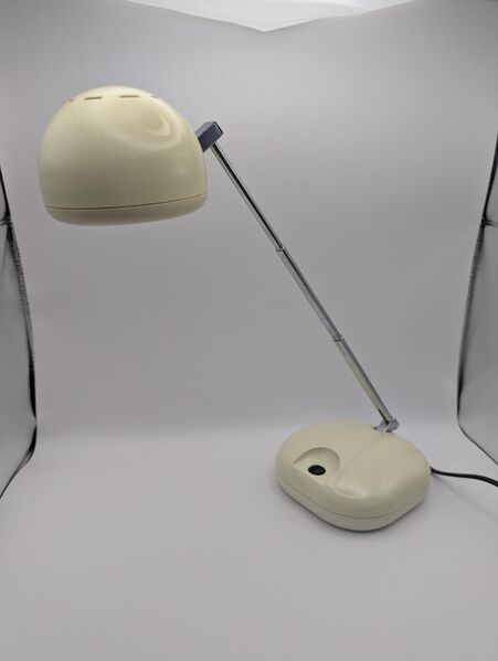 Teleskoparm Tischlampe im Industriedesign der Fa. Hustadt - Ginsheim-Gustavsburg