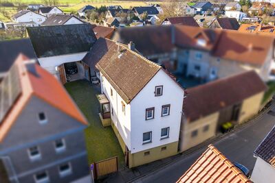 Viel Potential: Charmante Hofreite mit Scheune und schönem Garten