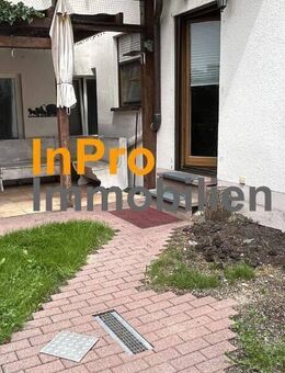 +++ Einfamilienhaus mit kleinem Garten in Dettingen - Dettingen (Erms)