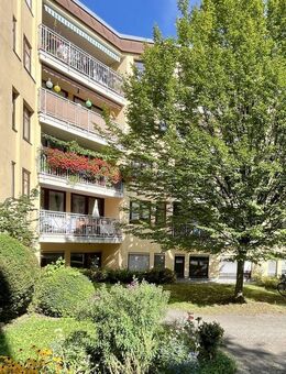 Schwabing-West | Vermietete 3-Zi.-Wohnung mit Balkon und TG - München