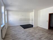 Schöne helle renovierte 2 Raum Wohnung in Hartenstein ab sofort zu vermieten - Hartenstein (Sachsen)