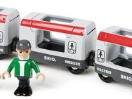 BRIO® Spielzeug-Eisenbahn BRIO® WORLD, Roter Reisezug
