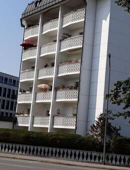 schöne 3-Zimmer Wohnung mit Aufzug - Burghausen