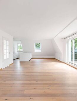 Attraktive Dachgeschosswohnung mit zwei Terrassen in ruhiger Lage - München