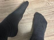 Fubilder/Videos und getragene Socken - Büren