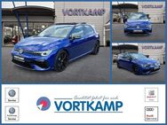 VW Golf, VIII R AKROPOVIC, Jahr 2021 - Gronau (Westfalen)