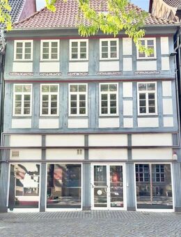 METEOR IMMOBILIEN : Wohn- und Geschäftshaus in bester Zentrumslage - Hameln