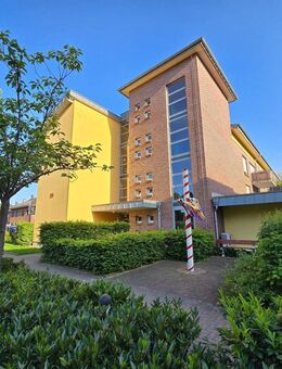 Seniorenwohnung im Erdgeschoss mit kleiner Terrasse, Aufzug im Haus, Betreuungsangebot vorhanden - Voerde (Niederrhein)