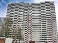 Großzügige 4-Zimmer-Hochhaus-Wohnung als Kapitalanlage. - Sindelfingen