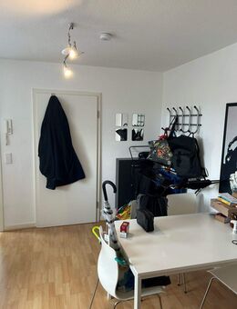 Gut geschnittene 2-Zimmer-Wohnung in Solingen-Mitte - Solingen (Klingenstadt)