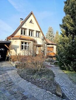 Einfamilienhaus mit großem Garten und Ferienwohnung im Bungalow - Michendorf