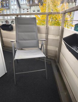 Balkontisch mit 2 Stühlen - Duisburg